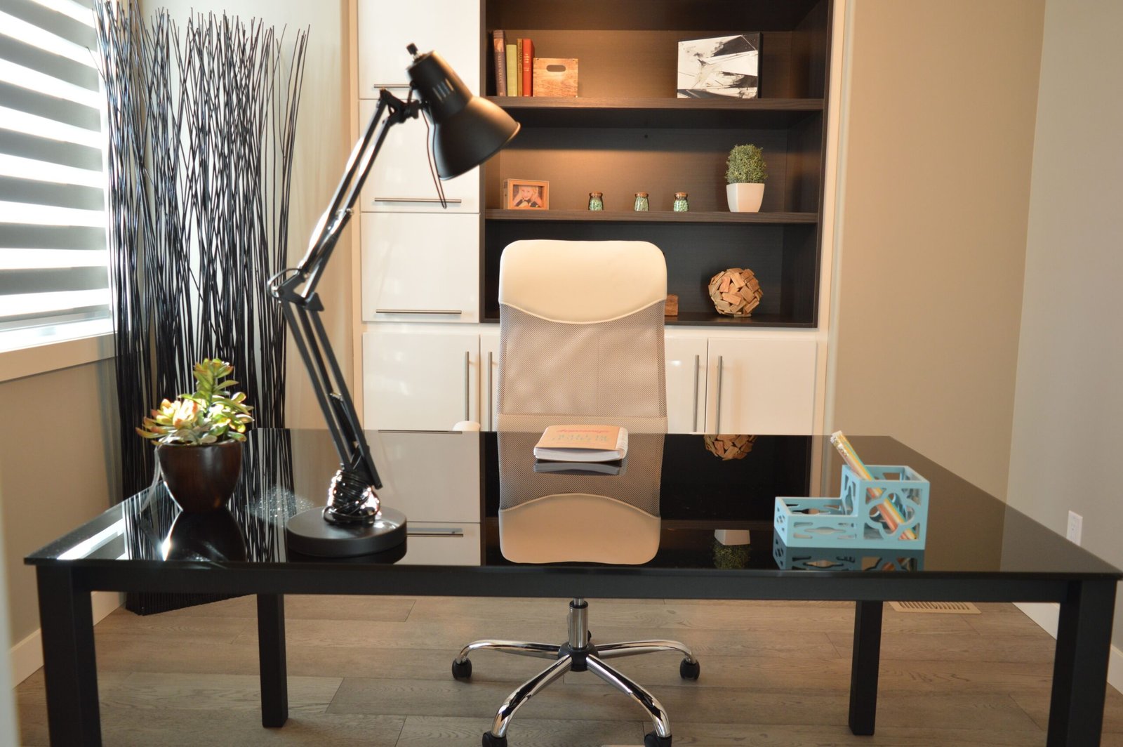 Pourquoi investir dans une chaise ergonomique est rentable sur le long terme